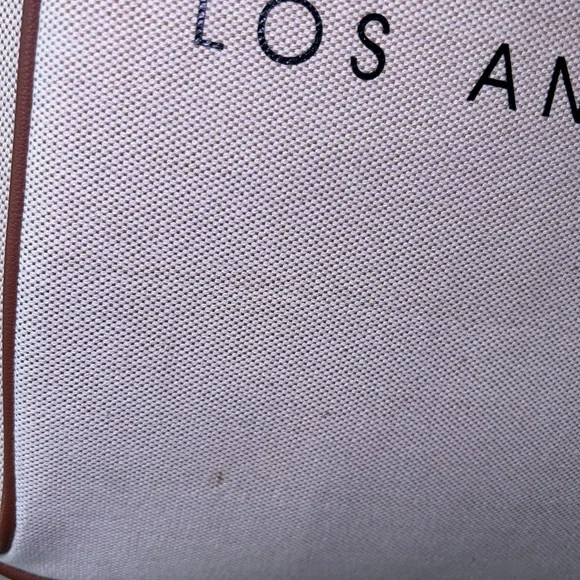 Guess Luggage - Picture 4 of 10